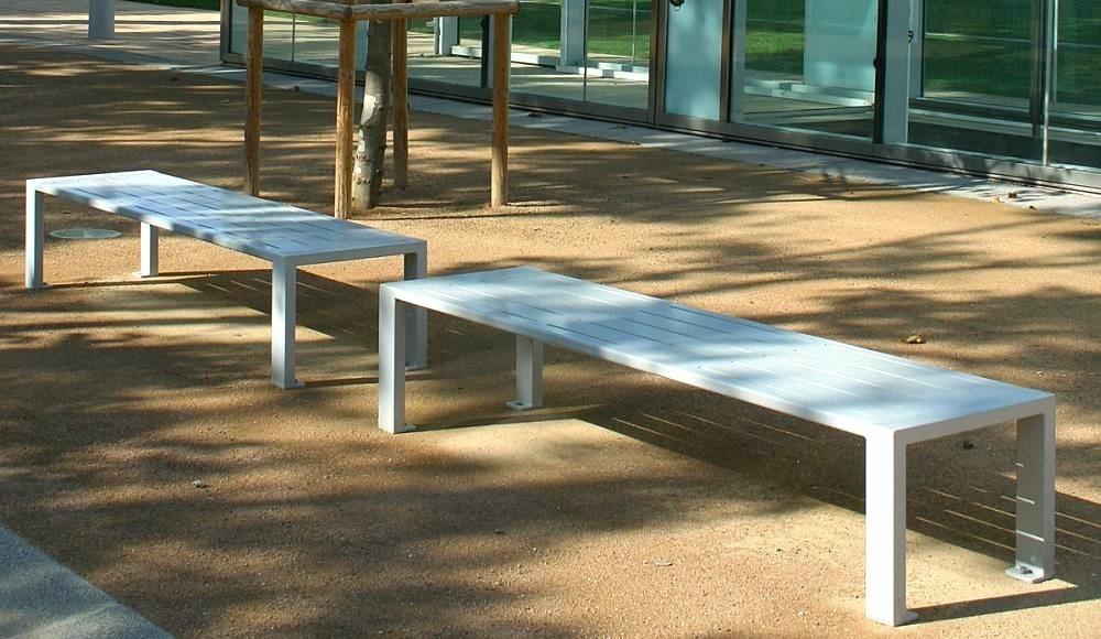Banqueta Cléa todo acero
