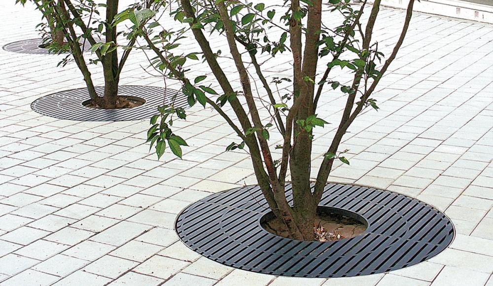 Synergie parallel 1500 tree grate